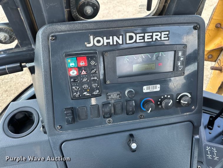 image for item EB2891 2013 John Deere 310SK backhoe