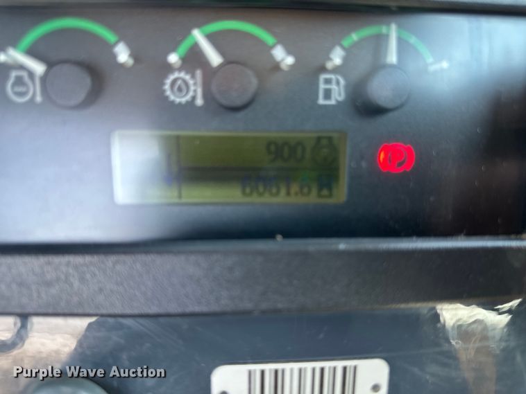 image for item EB2891 2013 John Deere 310SK backhoe