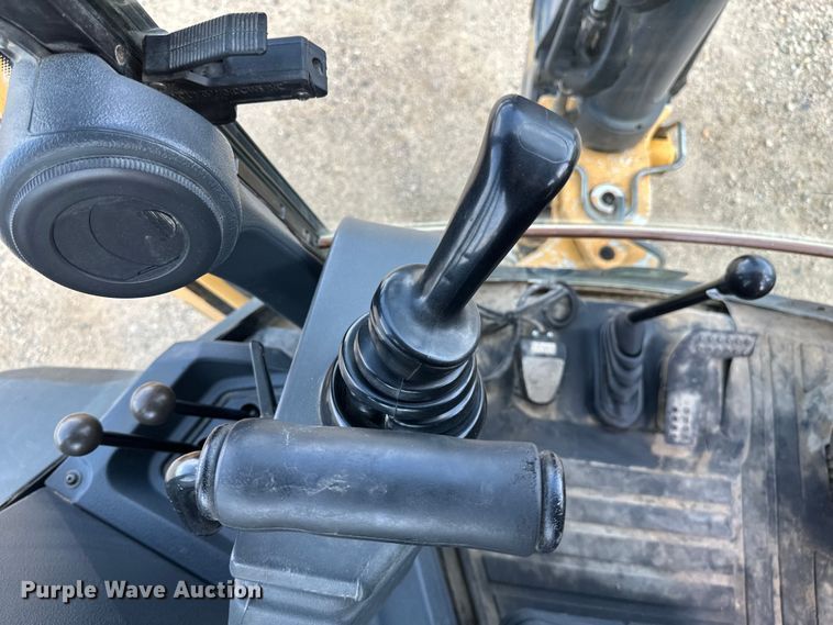 image for item EB2891 2013 John Deere 310SK backhoe