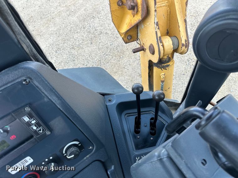 image for item EB2891 2013 John Deere 310SK backhoe