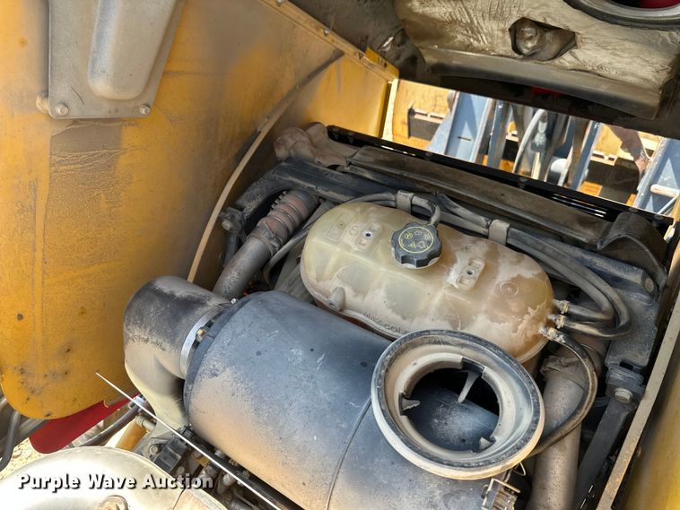 image for item EB2891 2013 John Deere 310SK backhoe