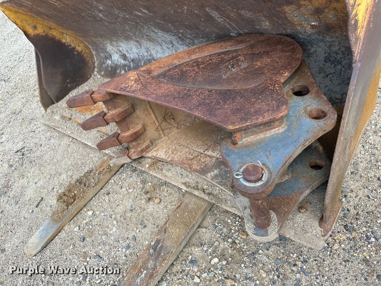 image for item EB2891 2013 John Deere 310SK backhoe