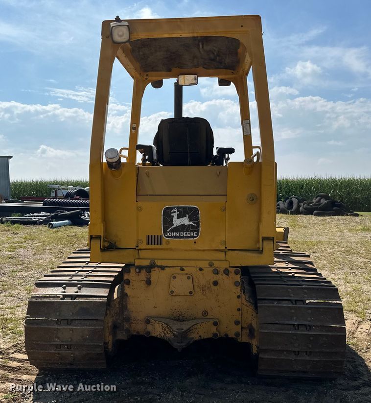 image for item EB2892 1994 John Deere 550G dozer