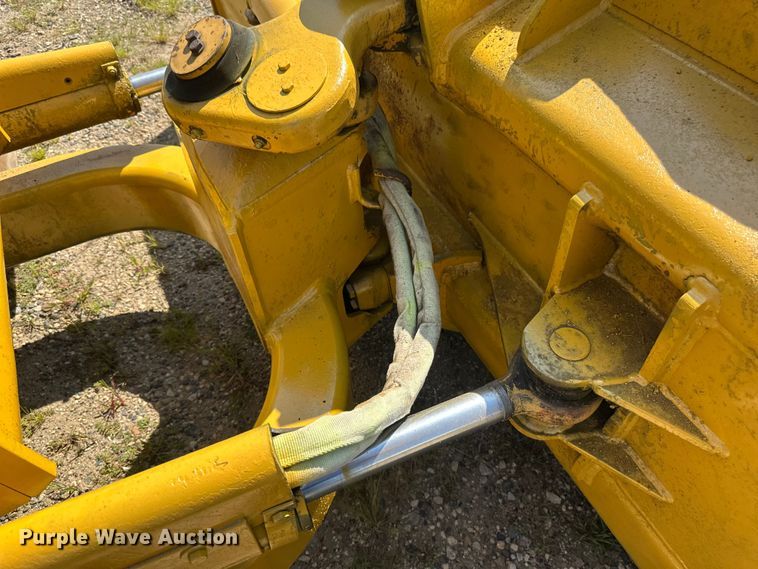 image for item EB2892 1994 John Deere 550G dozer