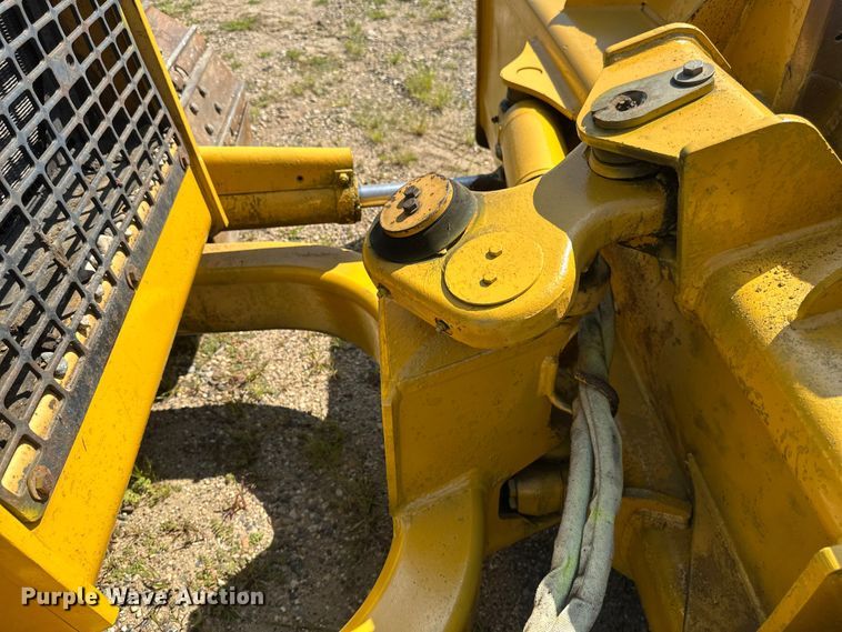 image for item EB2892 1994 John Deere 550G dozer