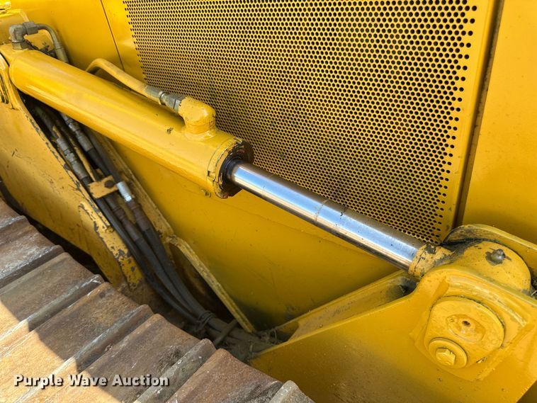 image for item EB2892 1994 John Deere 550G dozer