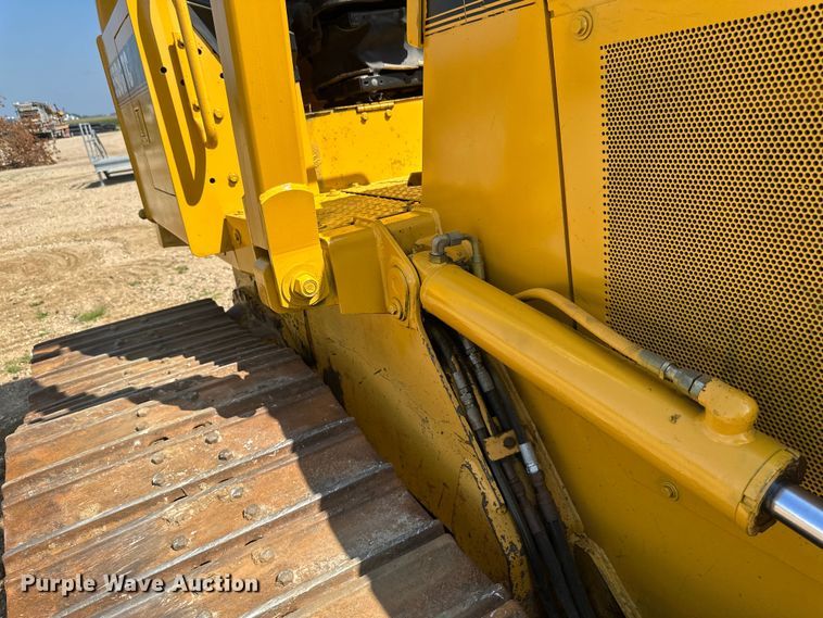 image for item EB2892 1994 John Deere 550G dozer