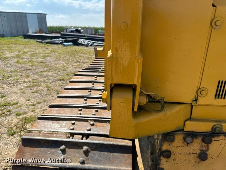 image for item EB2892 1994 John Deere 550G dozer