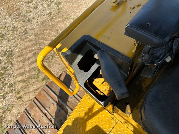 image for item EB2892 1994 John Deere 550G dozer