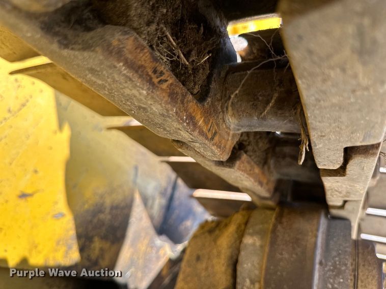 image for item EB2892 1994 John Deere 550G dozer