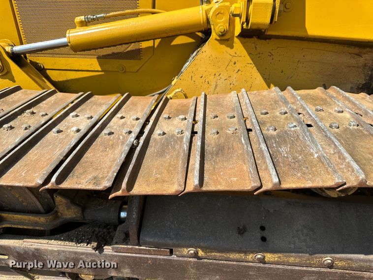 image for item EB2892 1994 John Deere 550G dozer