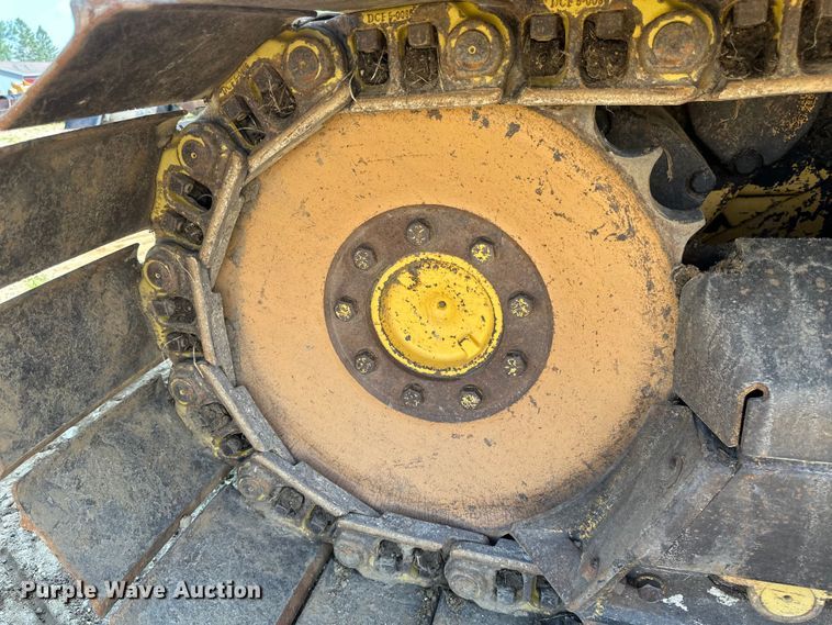 image for item EB2892 1994 John Deere 550G dozer