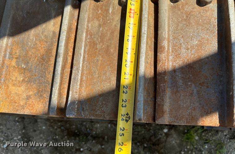 image for item EB2892 1994 John Deere 550G dozer