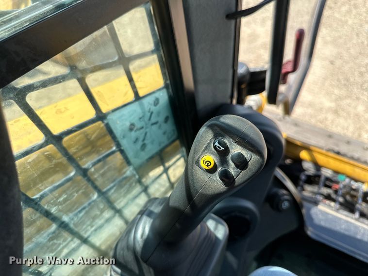 image for item EB2895 2023 Caterpillar 259D3 tracked skid steer loader