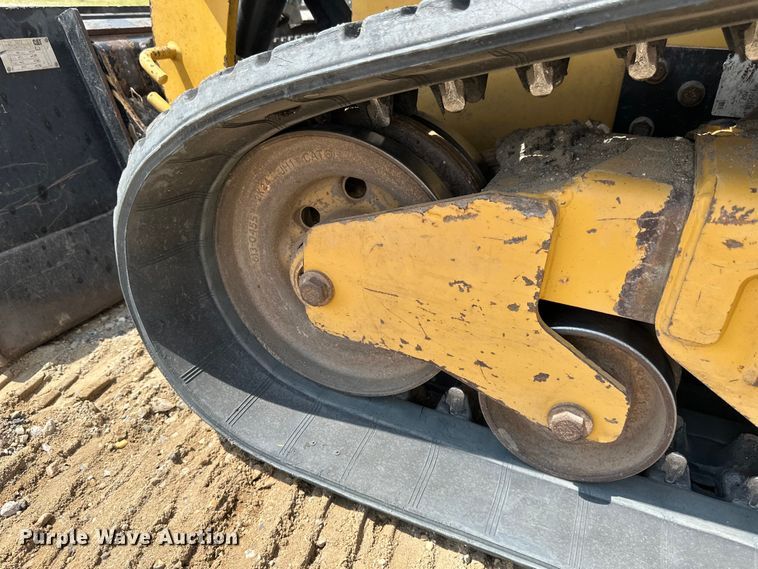 image for item EB2895 2023 Caterpillar 259D3 tracked skid steer loader