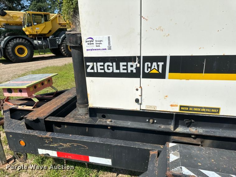 image for item EB2898 2002 MQ Whisper Watt DCA-45SSIUII generator