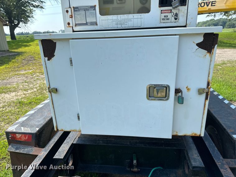 image for item EB2898 2002 MQ Whisper Watt DCA-45SSIUII generator