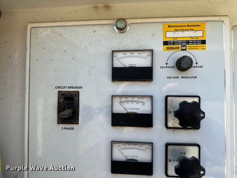 image for item EB2898 2002 MQ Whisper Watt DCA-45SSIUII generator