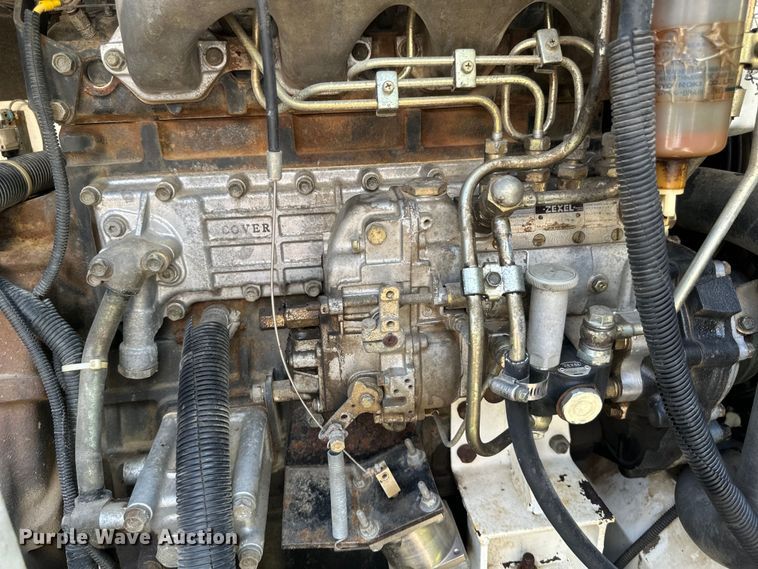 image for item EB2898 2002 MQ Whisper Watt DCA-45SSIUII generator