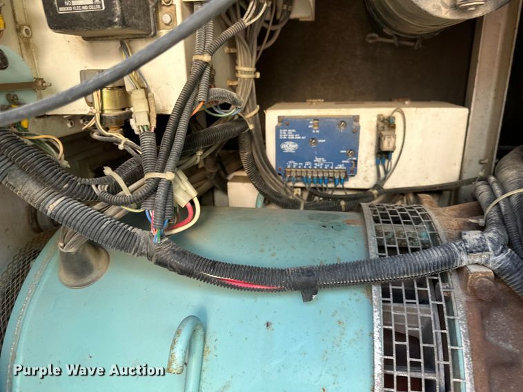 image for item EB2898 2002 MQ Whisper Watt DCA-45SSIUII generator