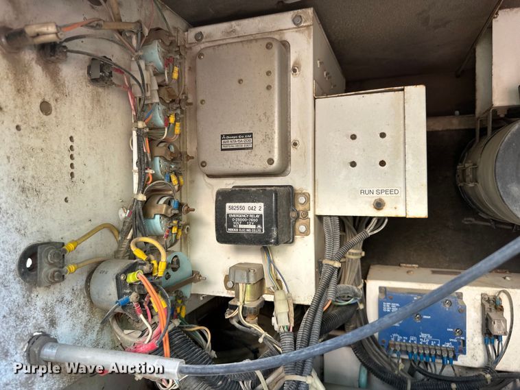 image for item EB2898 2002 MQ Whisper Watt DCA-45SSIUII generator