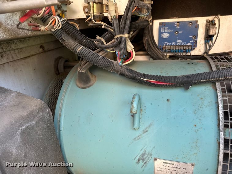 image for item EB2898 2002 MQ Whisper Watt DCA-45SSIUII generator