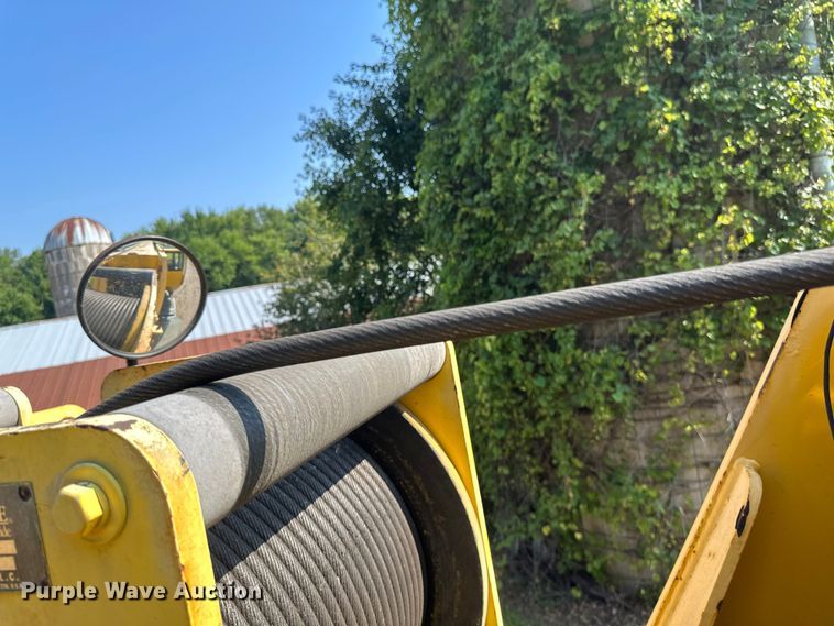 image for item EB2899 2006 Grove RT700E crane