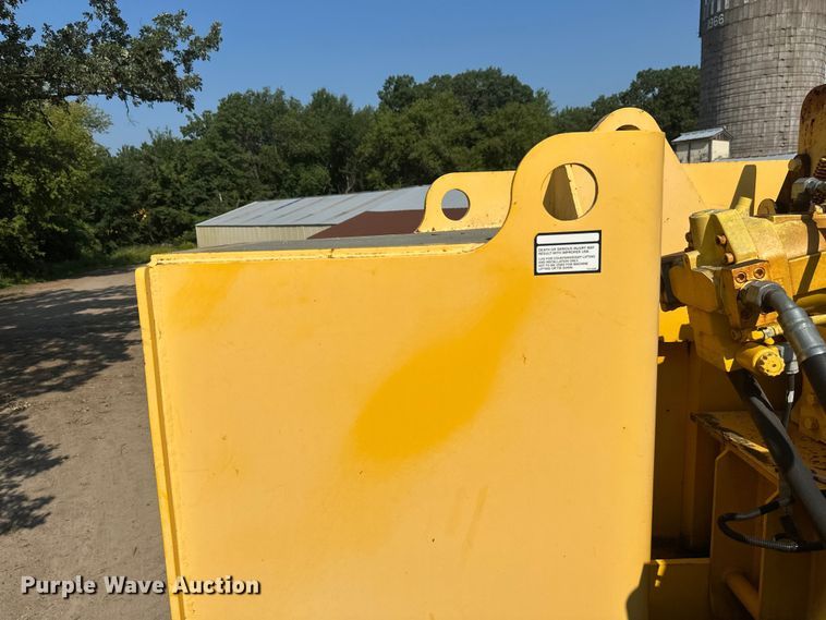 image for item EB2899 2006 Grove RT700E crane