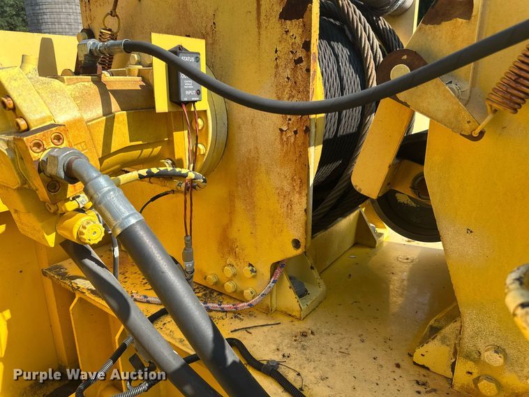 image for item EB2899 2006 Grove RT700E crane