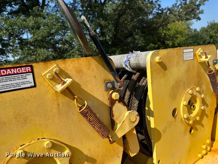 image for item EB2899 2006 Grove RT700E crane