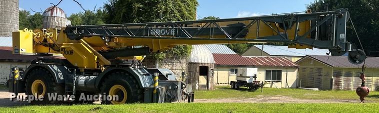 image for item EB2899 2006 Grove RT700E crane