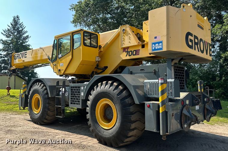 image for item EB2899 2006 Grove RT700E crane
