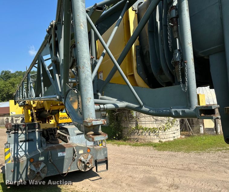 image for item EB2899 2006 Grove RT700E crane
