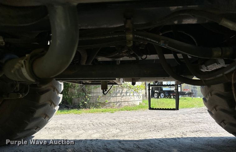 image for item EB2899 2006 Grove RT700E crane