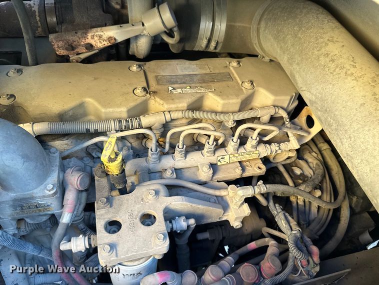 image for item EB2899 2006 Grove RT700E crane