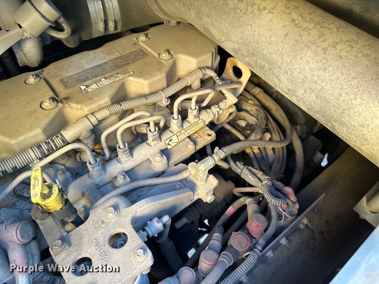 image for item EB2899 2006 Grove RT700E crane