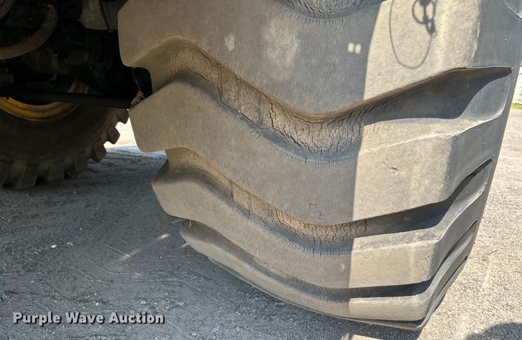 image for item EB2899 2006 Grove RT700E crane