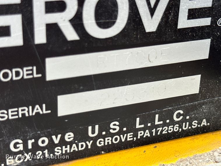 image for item EB2899 2006 Grove RT700E crane