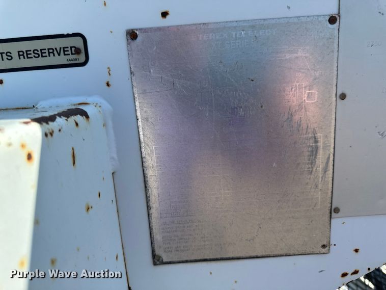 image for item EB2901 2001 Ford F750 forestry bucket truck