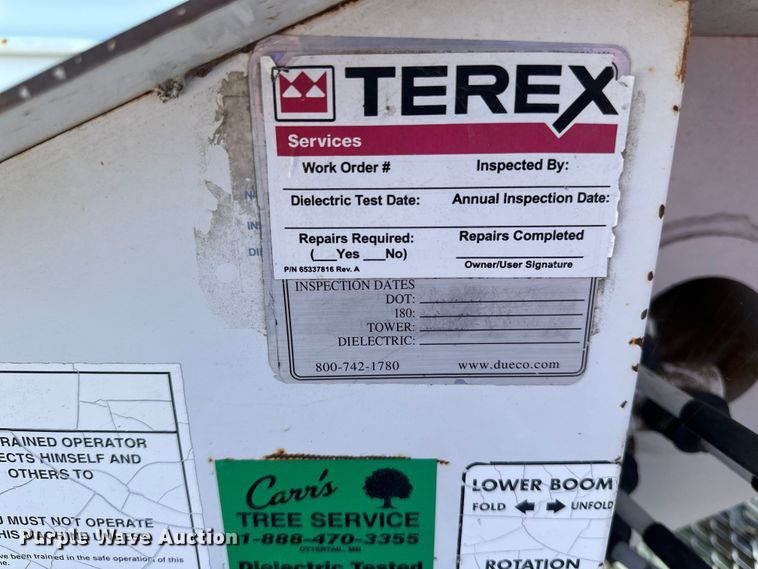 image for item EB2901 2001 Ford F750 forestry bucket truck