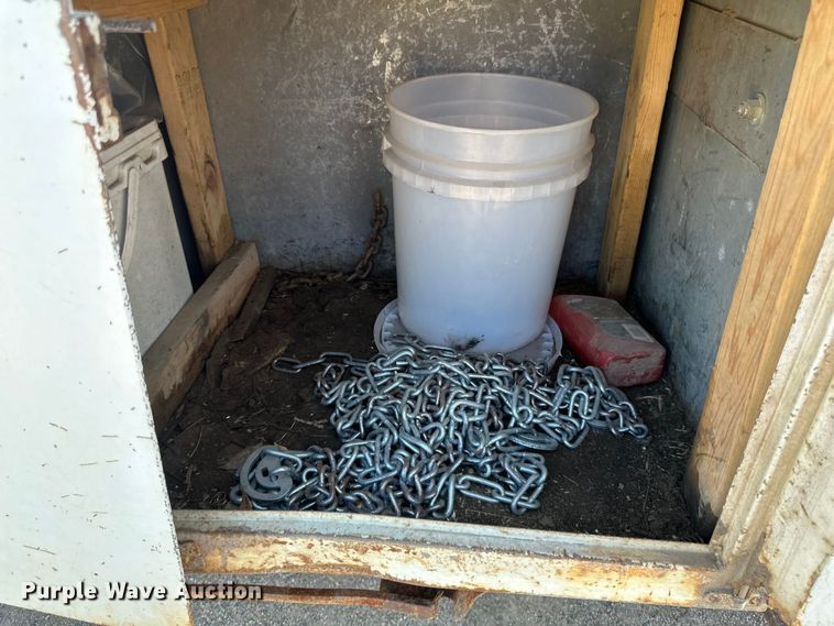 image for item EB2901 2001 Ford F750 forestry bucket truck