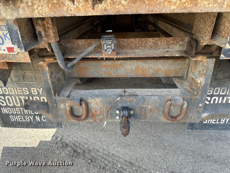 image for item EB2901 2001 Ford F750 forestry bucket truck