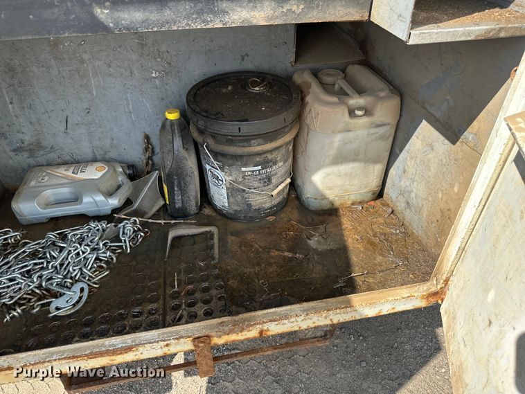 image for item EB2901 2001 Ford F750 forestry bucket truck