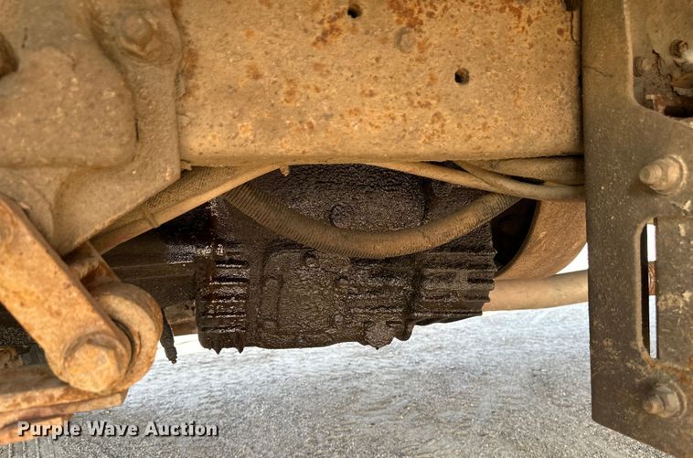 image for item EB2901 2001 Ford F750 forestry bucket truck