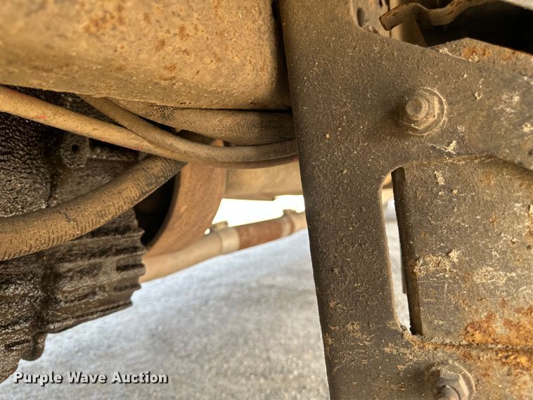 image for item EB2901 2001 Ford F750 forestry bucket truck