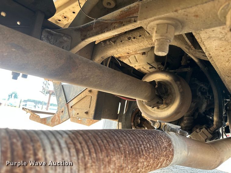 image for item EB2901 2001 Ford F750 forestry bucket truck