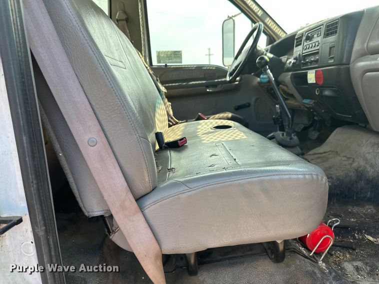 image for item EB2901 2001 Ford F750 forestry bucket truck