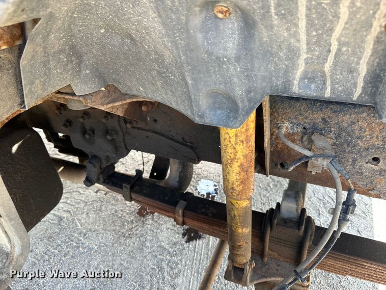 image for item EB2901 2001 Ford F750 forestry bucket truck