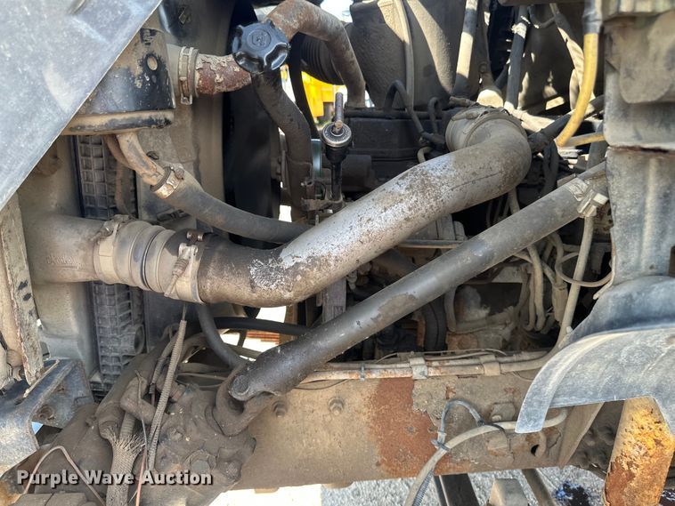 image for item EB2901 2001 Ford F750 forestry bucket truck