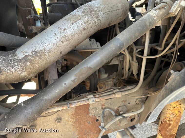 image for item EB2901 2001 Ford F750 forestry bucket truck